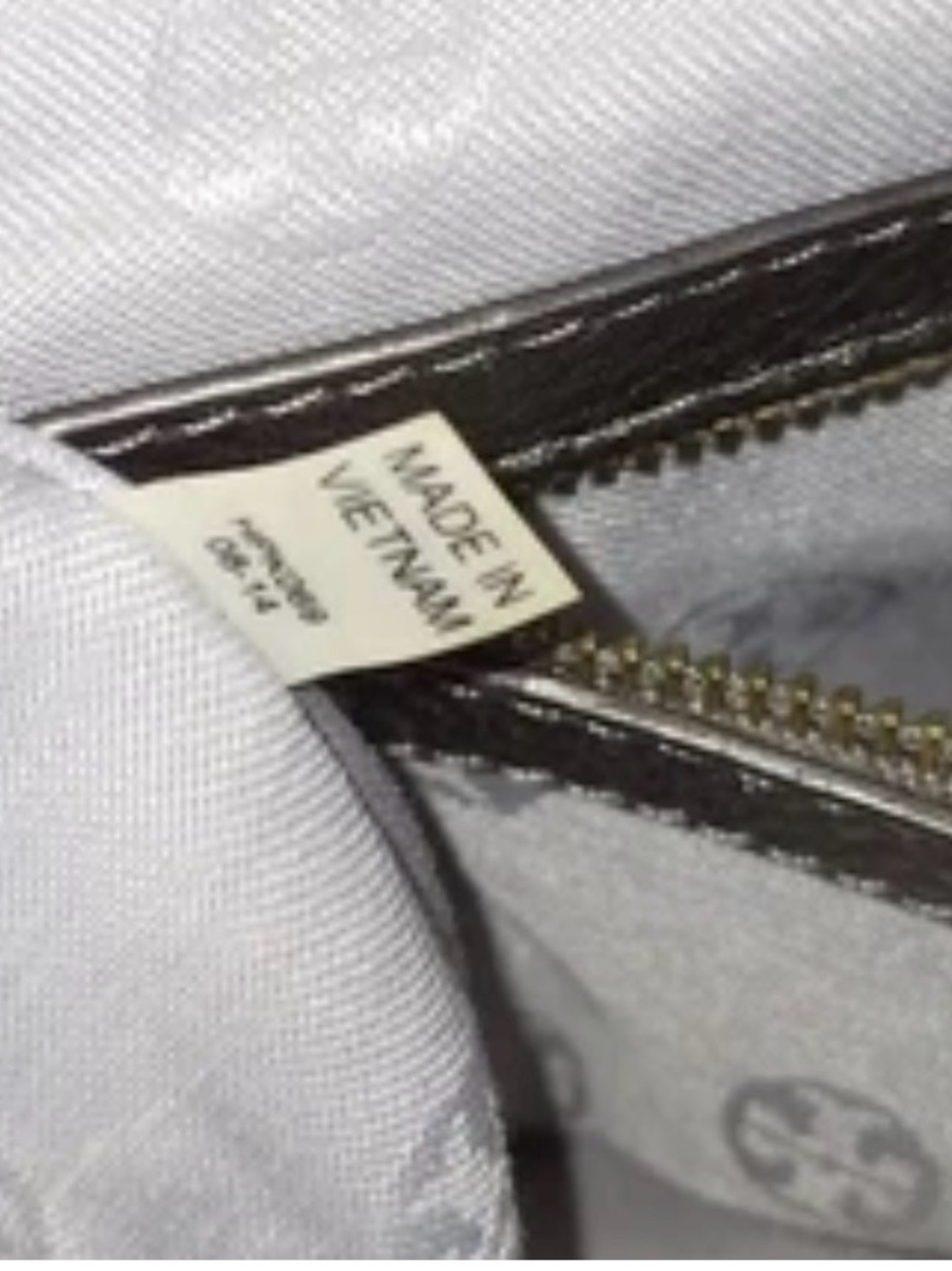 Tory Burch Two-Tone Gray Felt Tote with Metallic Trim - Picture 9 of 13